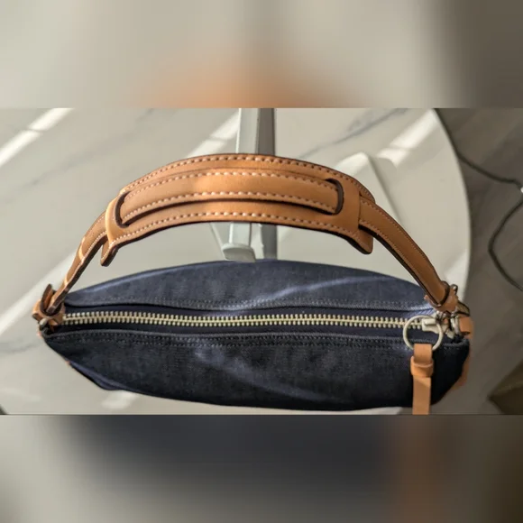 Vintage Coach Y2K Denim And Vachetta Shoulder/Handbag. - Picture 9 of 12